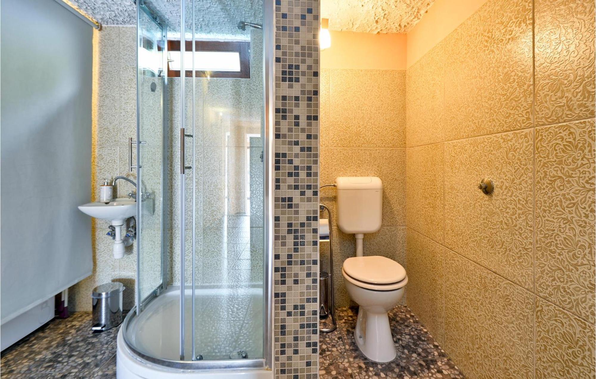 Beautiful Home In Sv,Martin Na Muri With Jacuzzi Sveti Martin Na Muri Ngoại thất bức ảnh